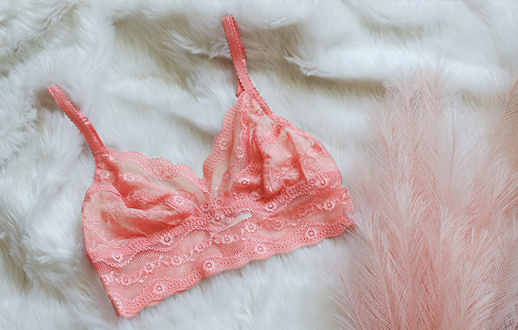 Light as Lace Summer Bras You Need Now - Women's Blog on Bras & More ...